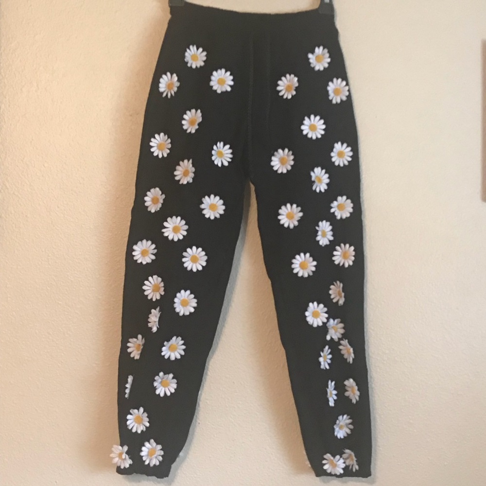Pre loved black pants with daisy decor